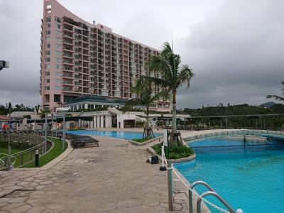 沖縄へビューン! 名護城公園で止まらない汗 蒸し暑いです。