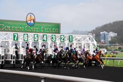 アメリカ競馬　サンフランシスコ　ゴールデンゲートフィールズ競馬場