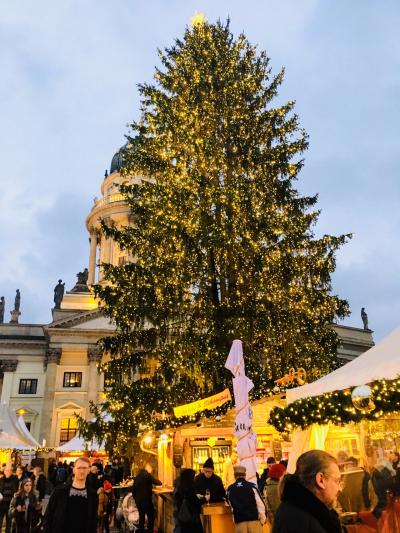 2018年～2019年　ドイツ冬の旅④　ベルリンその１  ジャンダルメンマルクトのクリスマスマーケット