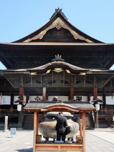 信州令和63　善光寺c　本堂・経蔵　参詣　お戒壇めぐり‐行　☆輪蔵回し-始動は難儀でも