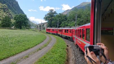 スイス周遊10日間　6つの名峰と6つの絶景列車の旅　2日目　 名峰①ベルニアアルプスと絶景列車①ベルニア鉄道の旅