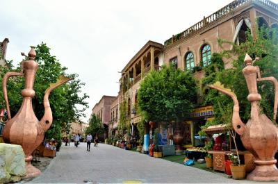 【中国・シルクロード/6】カシュガルへ絶景フライト!西の果てのエキゾチックな人と町を満喫する!