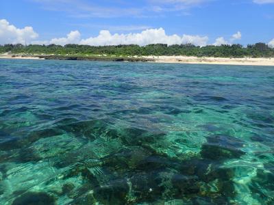 夏！！　沖縄　久高島周遊　ウパーマ浜で泳ぎました。