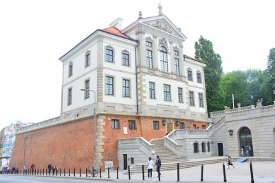 (7) ワルシャワでショパン博物館やワジェンキ公園などの聖地を巡礼　ショパン三昧で過ごす