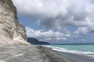 2019年７月 新島の夏よ・秘密のシークレットへ？？つかの間の道固めて行けるぜシークレット編