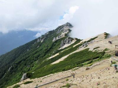 念願の北アルプス燕岳に登り燕山荘に泊まる