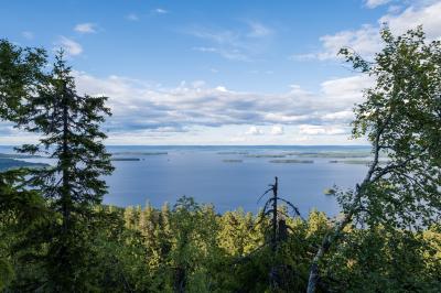 フィンランドの夏の湖と森の写真を撮りに行く旅【3】2日目その2：コリ国立公園ハイキング＆ブレイクソコスホテルコリ