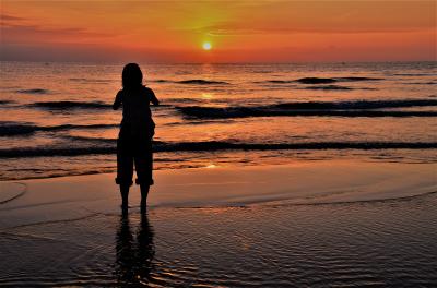 コタキナバルに行ってみた　タンジュンアル･ビーチの片隅で世界一の夕日を眺めてみた　オッサンネコの一人旅