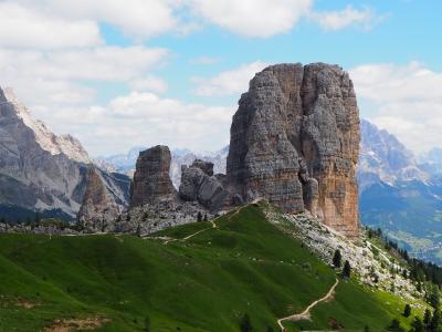 ２０１９　絶景！北イタリア　初ドロミテハイキング　バスの旅♪⑬チンクエトッリハイキング