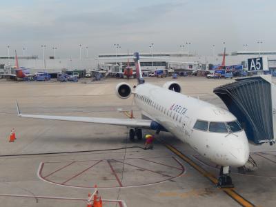 DL デトロイト⇒シカゴ(B717) 、シカゴ⇒ミネアポリス(CRJ700)エコノミーコンフォート 搭乗記