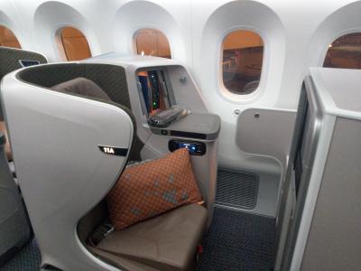 SQ619 シンガポール航空ビジネスクラス シンガポールから関西空港搭乗記