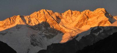 カンチェンジュンガ＆怪峰ジャヌー大展望　その２　イラム－ラリーカルカ－ママンケ－ヤンブーディン