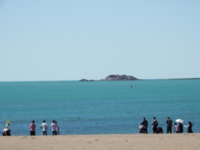 2019年　イシククル湖より綺麗なバルハシ湖北岸紀行　カザフスタン・バルハシ市のビーチ