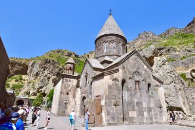 アルメニア  エレバンからゲガルド修道院へ