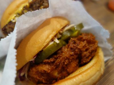 NYCを歩く。(1.2) 42th St. をお散歩し，8th Av. のShake Shack でハンバーガーを食す。