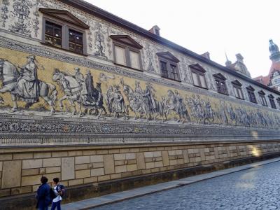 2019夏、27歳女ドイツ鉄道一人旅⑦~5日目午後:世界一美しい牛乳屋さんへ!神秘的なドレスデン編~