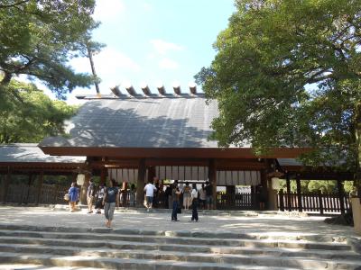 名古屋観光、草薙の剣を祀る熱田神宮へ。