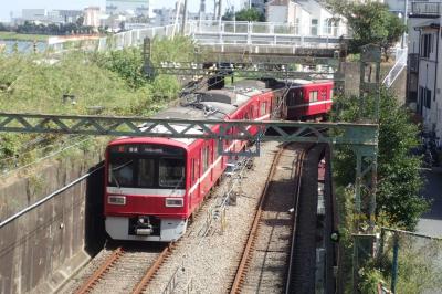 城ヶ島の地下壕探しと京急大師線の全７駅+１駅を自転車で各駅停車してみた