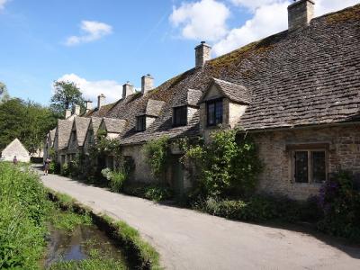 イギリスの旅　移動とコッツウォルズ