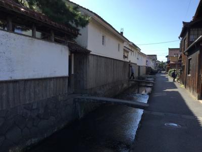 鳥取県の倉吉市の赤瓦と白壁