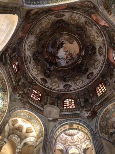 ラヴェンナの教会はモザイクが綺麗だ。ビザンチン文化です。
