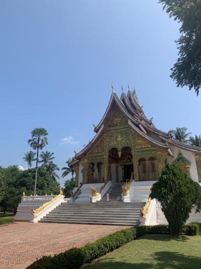 新婚旅行にラオスへ