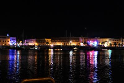 魅惑のシチリア×プーリア♪　Vol.768　☆夜景の美しいトラーニ漁港♪