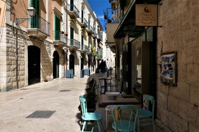 魅惑のシチリア×プーリア♪　Vol.776　☆ビシェーリエ旧市街：洗練された町並みは美しい♪