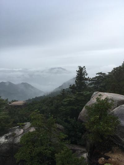 雨の宮島、弥山絶景登山