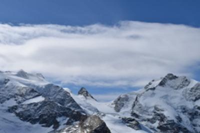熟年夫婦、スイスアルプスを巡る③ 憧れの避暑地、サンモリッツからのハイキングで氷河に迫る