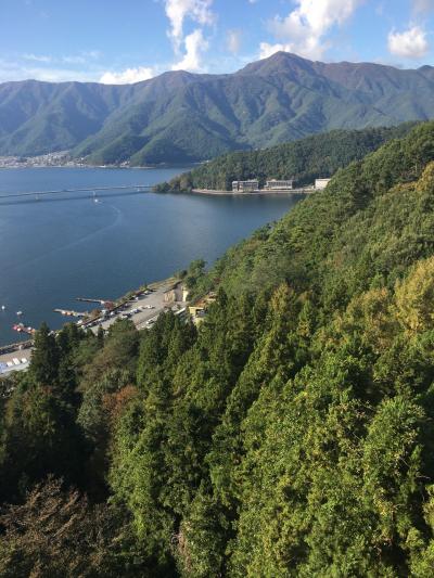 河口湖　バスでゆったり　女子旅