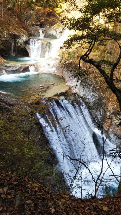 紅葉が終わる前に西沢渓谷