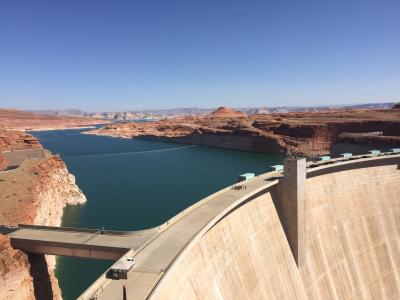 アリゾナ州 ページ　ー　グレン キャニオン ダムは全米第2位の規模