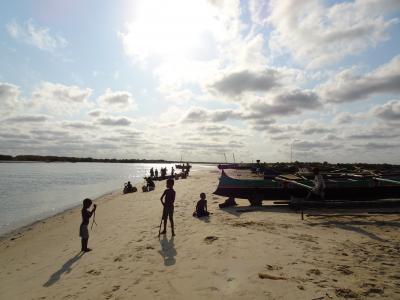 ◆マダガスカル旅◆⑥モロンダバ・ベタニア漁村訪問