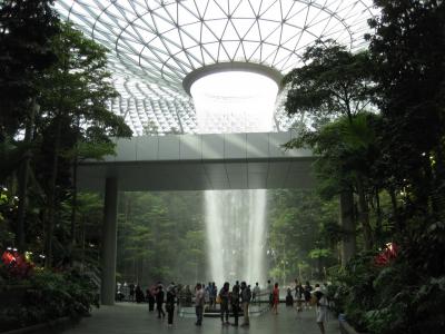 シンガポールJewel　アジア4ヶ国を巡る。