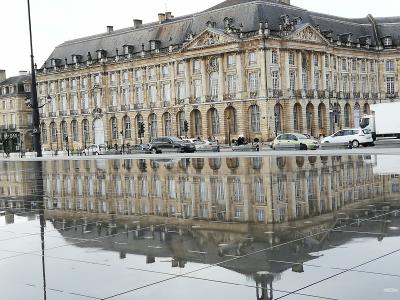 第3日目(11月2日(土)) ボルドー市内観光 ⇒ バイヨンヌ