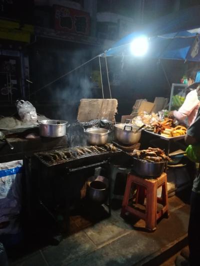 タイ料理が食べたくなりました。航空券安いんでもう飛びます！！(深夜の空港からタクシー移動など)