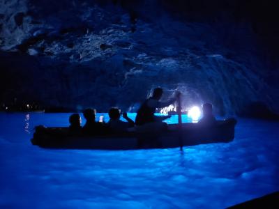 憧れのヴェネツィアン・ゴンドラに乗りに行く旅9日間 ～5日目　青の洞窟は本当に青かった!!編～