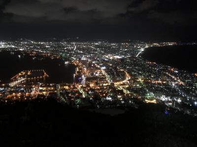 2019年12月  函館1日目　函館山はツアーでは雪で真っ白だったので、3時間後にリベンジしたら綺麗な夜景が見れました