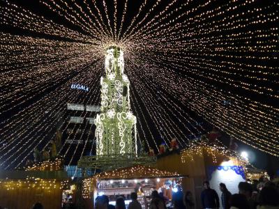 ２０１９年１２月クリスマスイルミネーションが街を輝かせます！！№３　☆☆福岡・天神駅周辺編☆☆