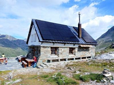 スイス・ハイキングの旅　2019夏-15（トゥルトマン小屋を目指して）