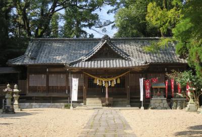 2019秋、亀山城と桑名城(3/8)：亀山城(3)：本丸、櫓台、亀山神社、狛犬、亀山演武場