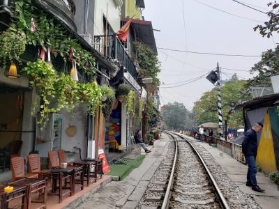 ベトナム ハノイ年末年始旅行その3 フォトジェニックな路線カフェは撮影禁止?