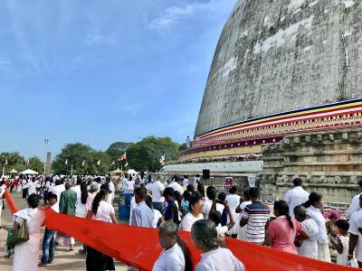 スリランカ旅行3日目　聖地アヌラーダプラ、 アヌラーダプラからポロンナルワへ 