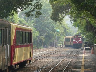 嘉義で阿里山森林鉄道を楽しむ。行きは５０％引新幹線で。