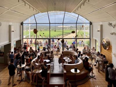 2019-2020　メルボルン周辺(18)ヤラバレー　最後にまたまたワイナリー、ドメインシャンドンへ