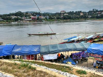 タイとラオスの旅 【６】 チェンコーン