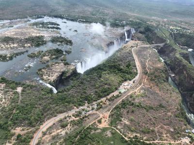 南部アフリカの旅③_ヴィクトリアフォールズで雄大な自然を体感！