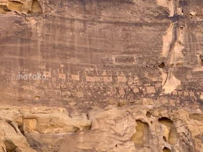 サウジアラビアの旅６・ソロモン王のカーペット岩絵とアルウラキャニオン