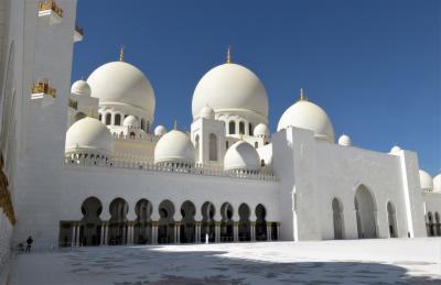 アラブ首長国連邦への旅２（日帰りでアブダビAbu Dhabiへ）